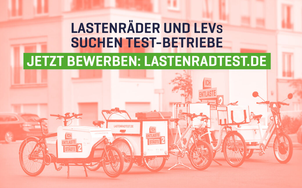 Auf dem Bild sind 5 Lastenräder zu sehen. Text: Lastenräder und Leichtelektrofahrzeuge suchen Test-Betriebe. Jetzt bewerben auf www.lastenradtest.de